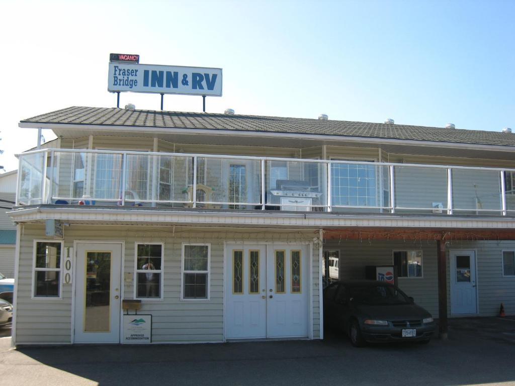 Fraser Bridge Inn And Rv Park Quesnel Luaran gambar